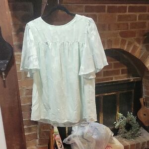 Chic Light Green Women's Blouse